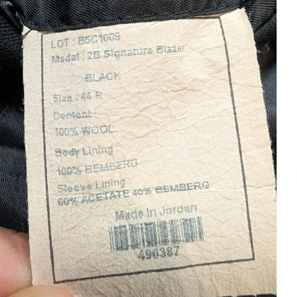 Jos. A. Bank Blazer Mens 46R Black Gold Crest Button Two-Button Sport Coat